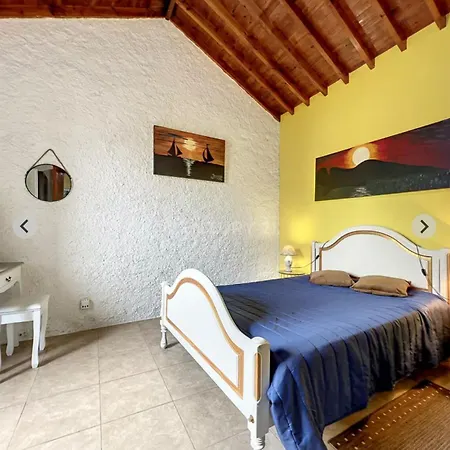 Northeast Azores, Rocha Mar House * Nordestinho