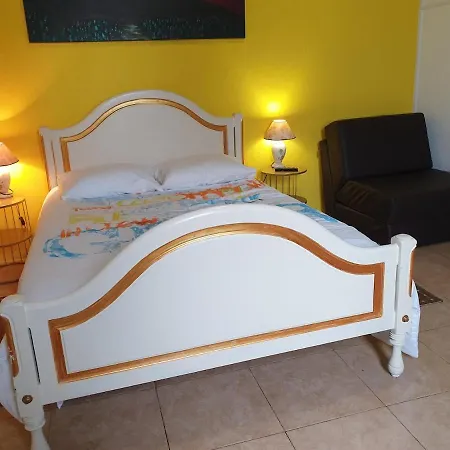 Northeast Azores, Rocha Mar House *